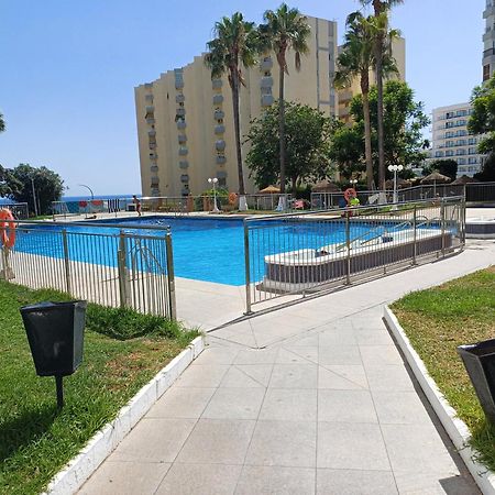 Luminoso Estudio Muy Cerca De La Playa Benalmádena Exterior foto