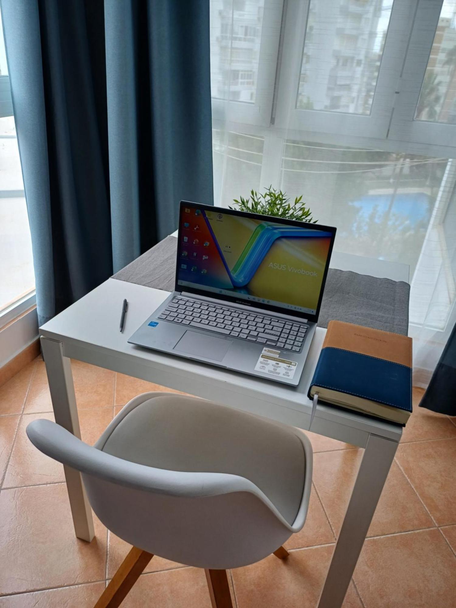 Luminoso Estudio Muy Cerca De La Playa Benalmádena Exterior foto
